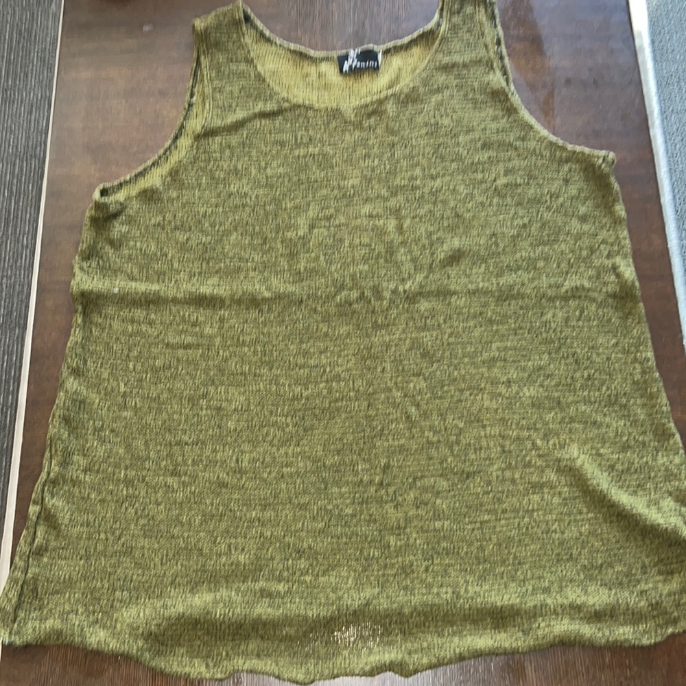 🤩Green lightweight sweater Tank Top 2X